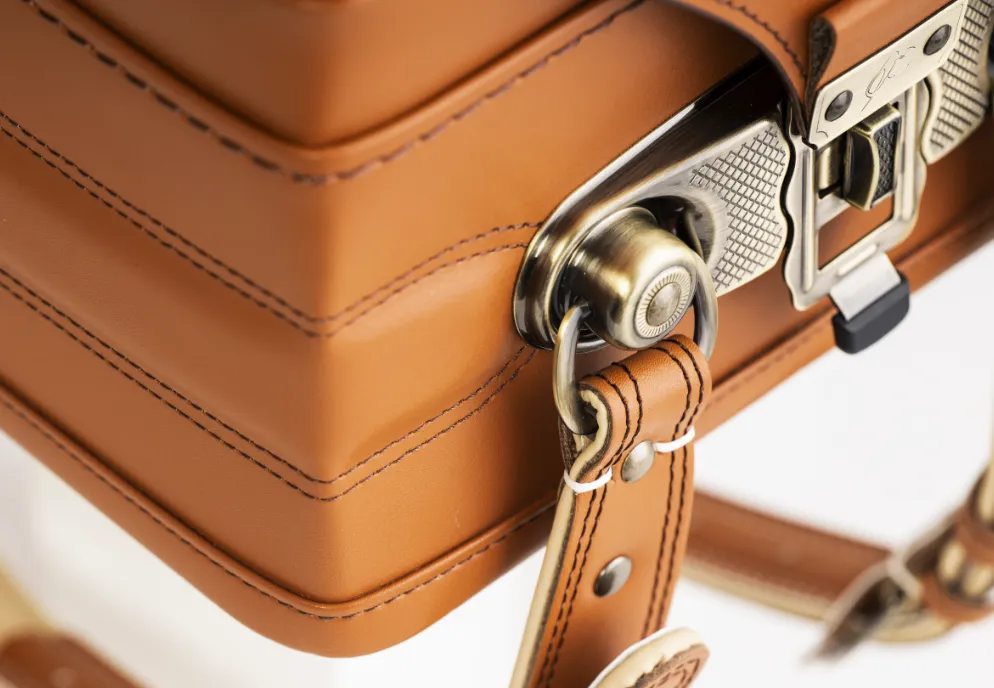 キューブ型のデザイン