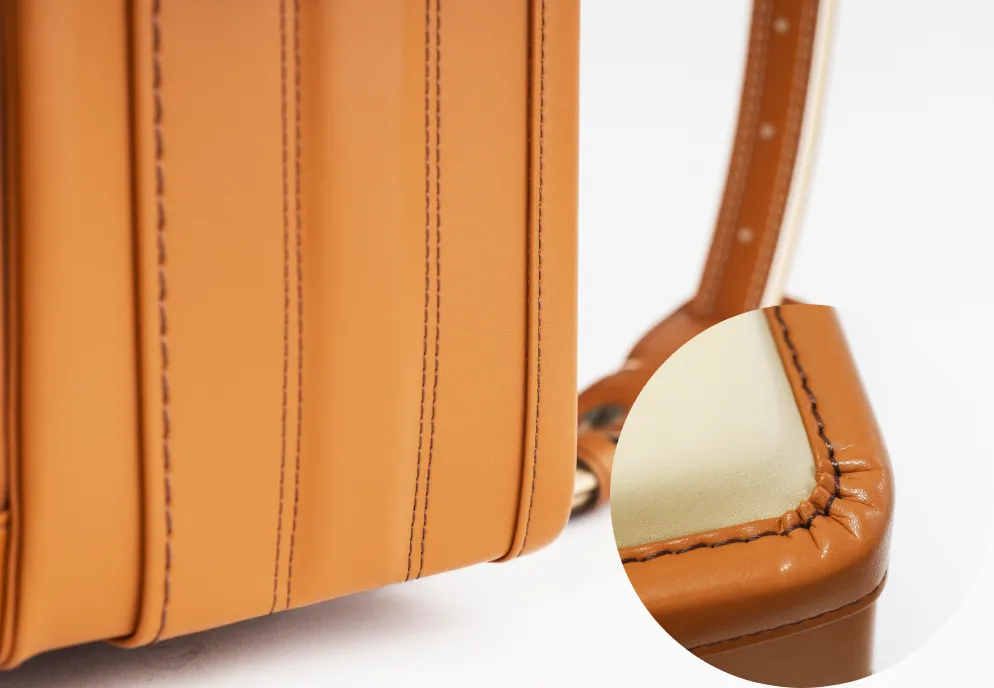 キューブ型のデザイン