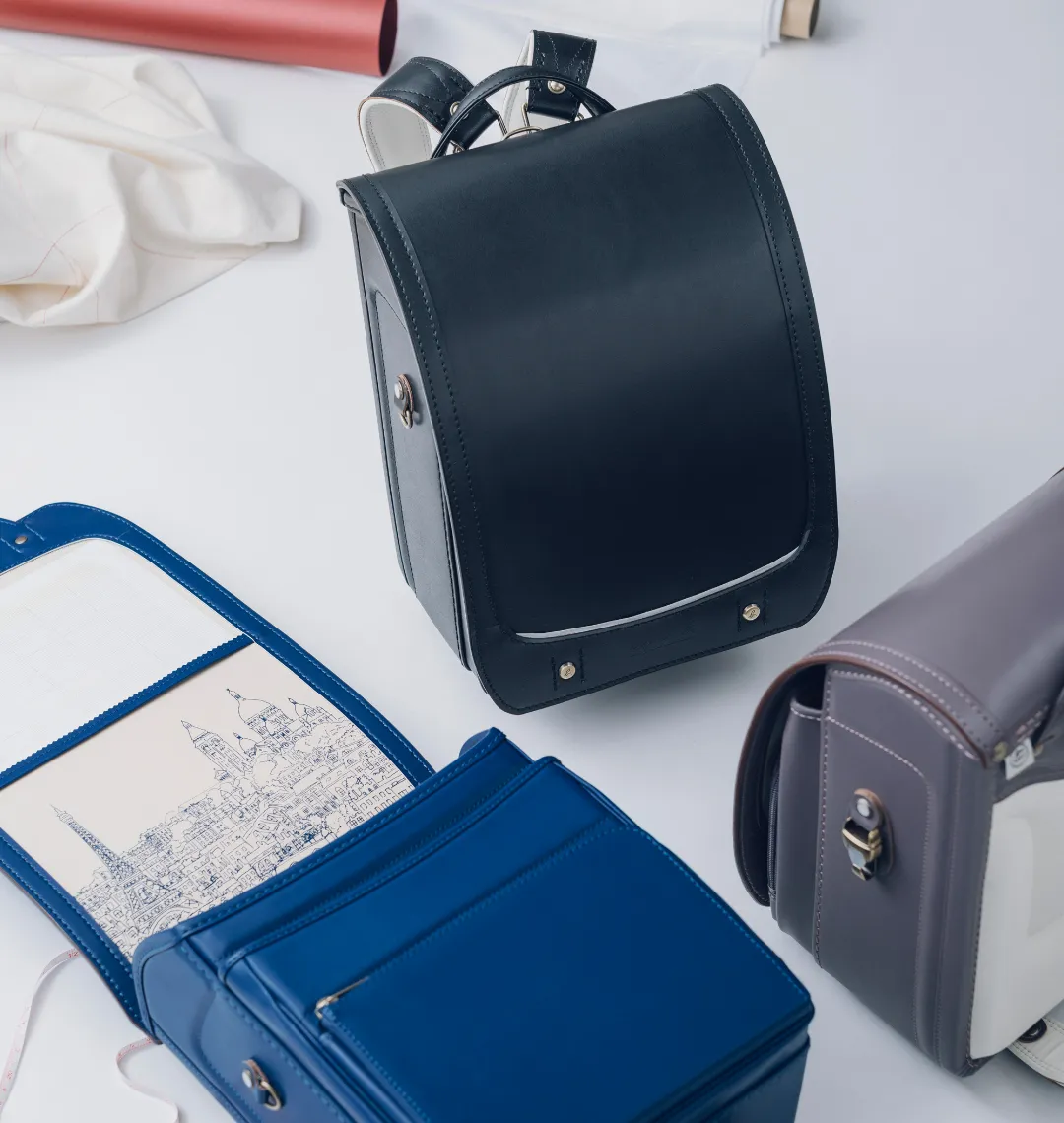 パリの街を描いた、オリジナルの内装デザイン