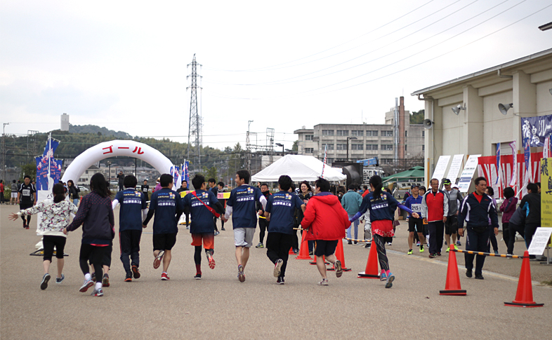 鞄工房山本 ランドセルBLOG「タスキをつないで42.195キロ！飛鳥リレーマラソンに参加しました！」