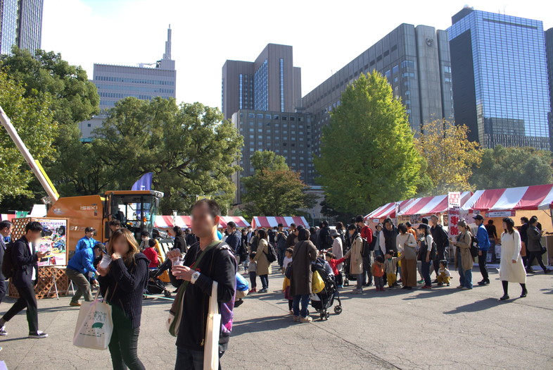 大盛況の会場内01