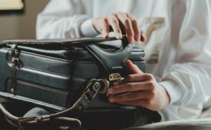 ランドセルの捨て方は？リメイクや寄付など廃棄以外の方法を紹介