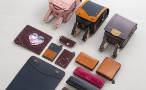 ランドセルリメイクで思い出をいつまでも。卒業後におすすめの革小物ランキング