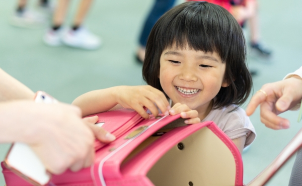展示会の試着の様子