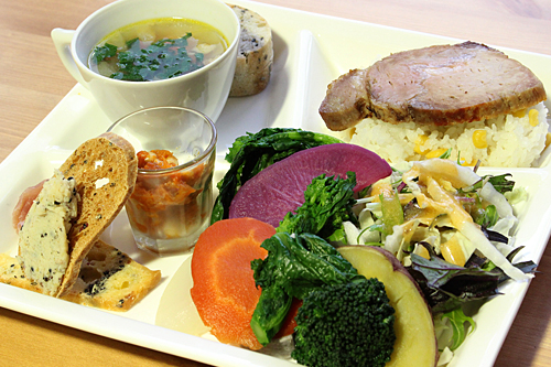 鞄工房山本版 奈良ガイド(グルメ編) 明日香の野菜を味わえる「ポカフレール」
