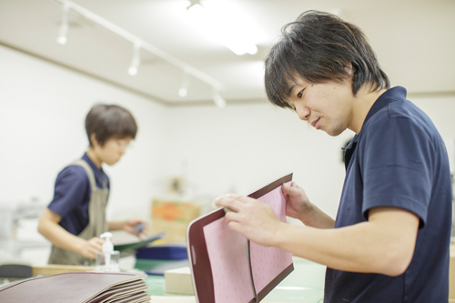 鞄工房山本 道具と人 第二回「バフィングマシン」