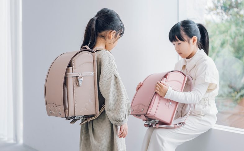 ランドセルと女の子